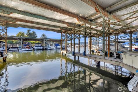 3911 Lake Washington Boulevard SE Bellevue WA 98006