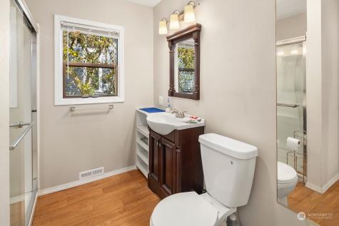 1411 112th Avenue Ne Bellevue WA 98004