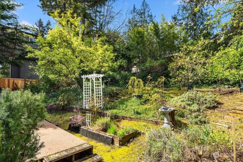 1411 112th Avenue Ne Bellevue WA 98004