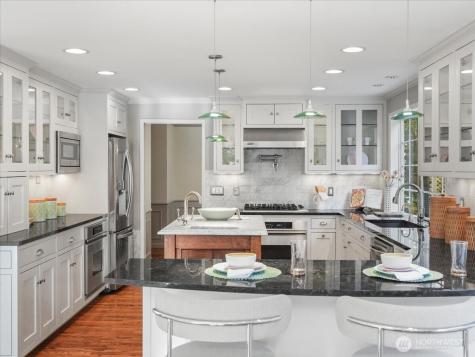 8255 SE 59th Street Mercer Island WA 98040