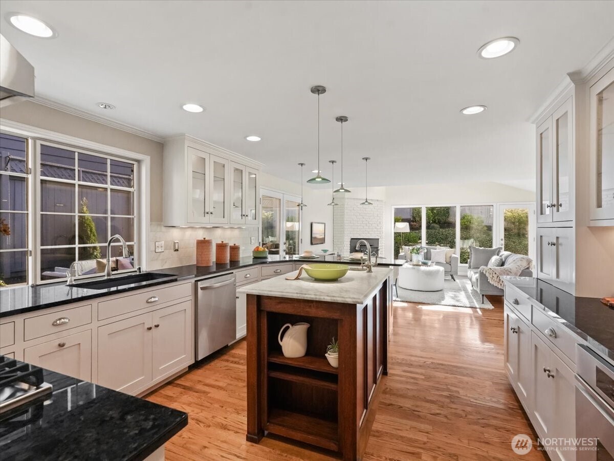8255 SE 59th Street Mercer Island WA 98040