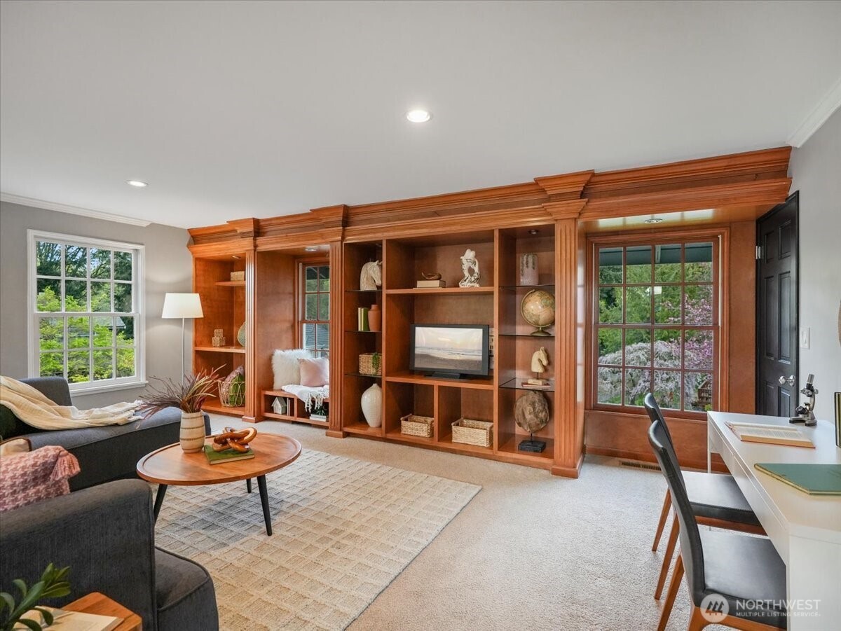 8255 SE 59th Street Mercer Island WA 98040
