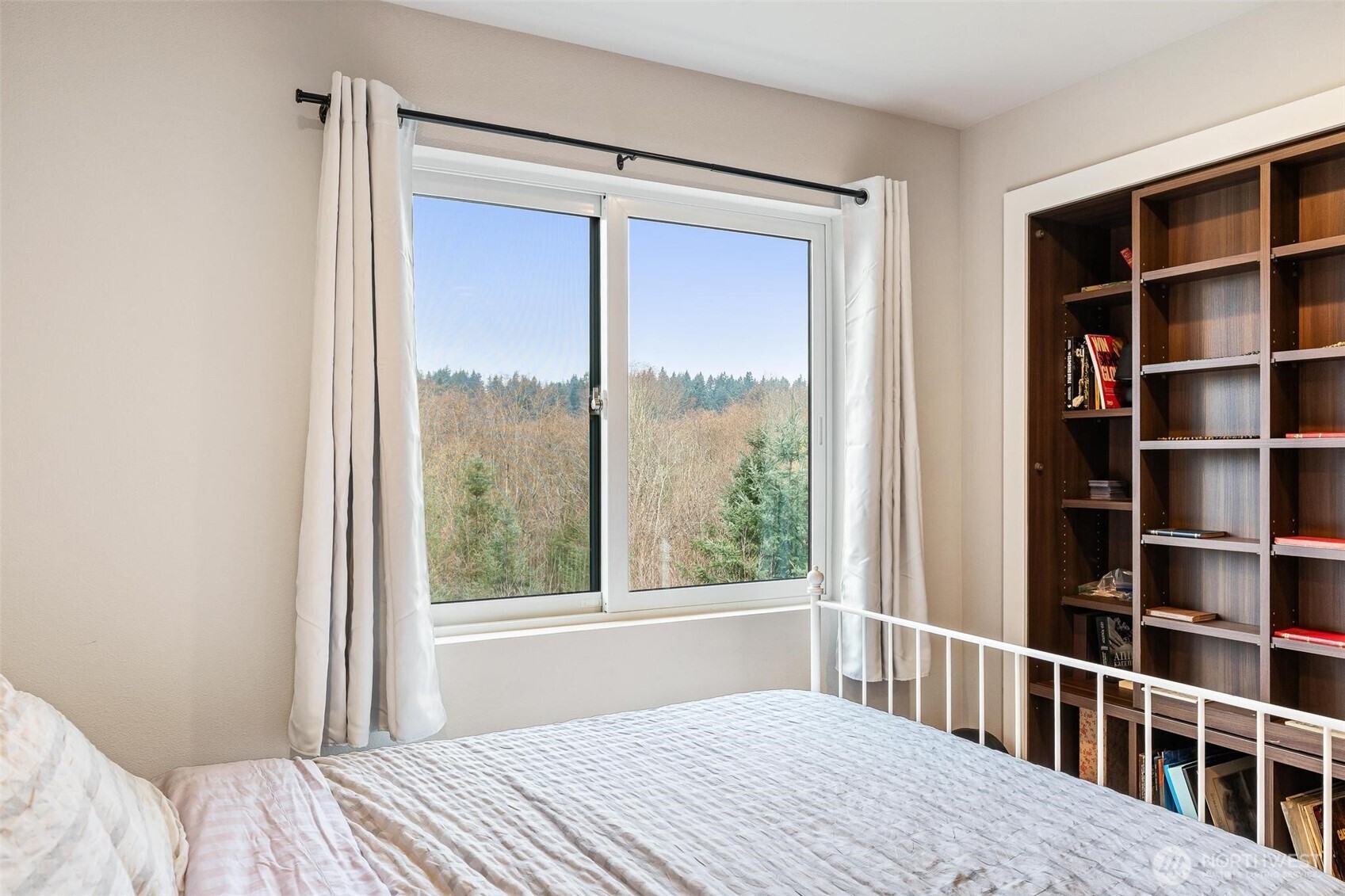 4806 54th Avenue W University Place WA 98467
