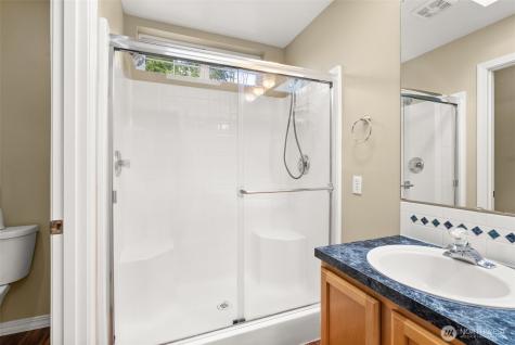 16426 135th Avenue E Puyallup WA 98374