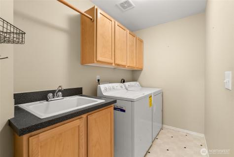 16426 135th Avenue E Puyallup WA 98374