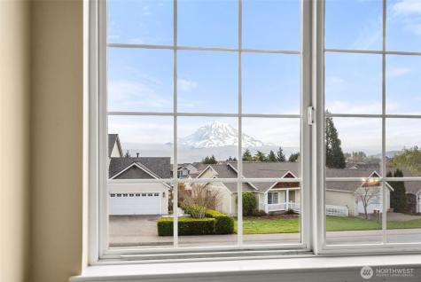 16426 135th Avenue E Puyallup WA 98374
