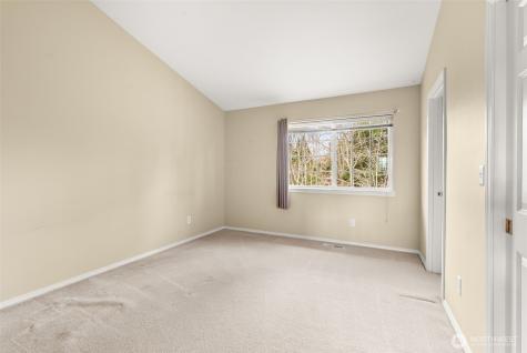 16426 135th Avenue E Puyallup WA 98374