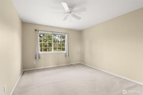 16426 135th Avenue E Puyallup WA 98374