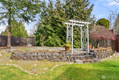16426 135th Avenue E Puyallup WA 98374