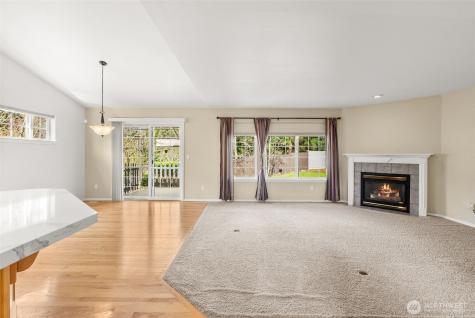 16426 135th Avenue E Puyallup WA 98374