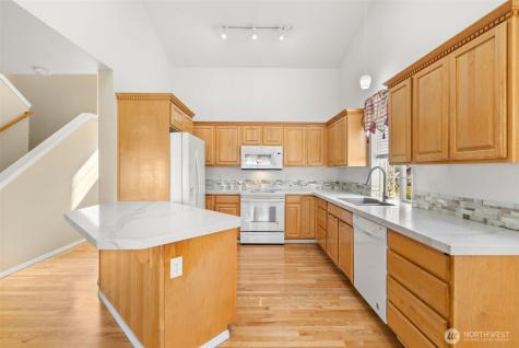 16426 135th Avenue E Puyallup WA 98374