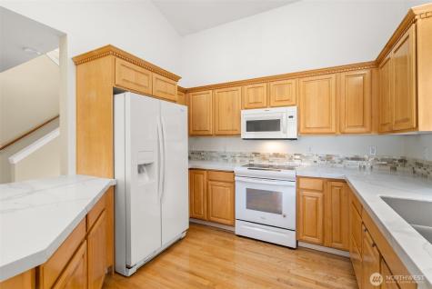 16426 135th Avenue E Puyallup WA 98374