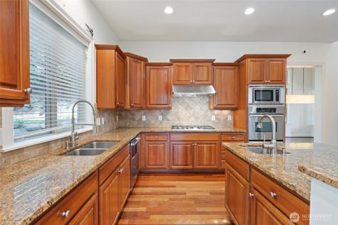 5823 NW Inglewood Court Camas WA 98607