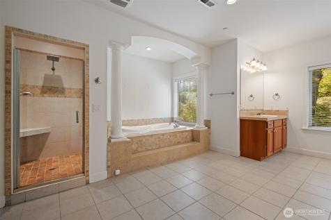 5823 NW Inglewood Court Camas WA 98607