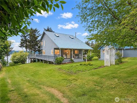 38 M Cascade Drive Hat Island WA 98206