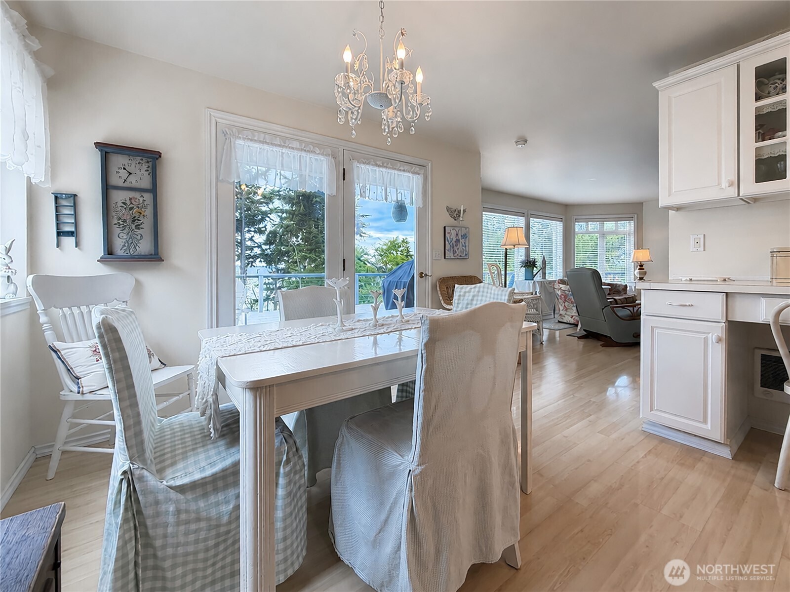 38 M Cascade Drive Hat Island WA 98206