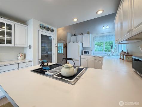 38 M Cascade Drive Hat Island WA 98206