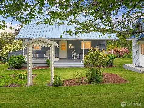 38 M Cascade Drive Hat Island WA 98206