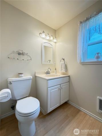 38 M Cascade Drive Hat Island WA 98206