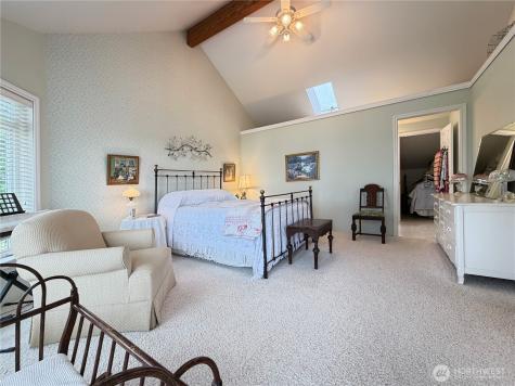 38 M Cascade Drive Hat Island WA 98206