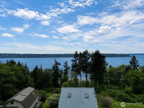 38 M Cascade Drive Hat Island WA 98206
