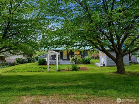 38 M Cascade Drive Hat Island WA 98206