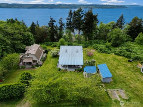 38 M Cascade Drive Hat Island WA 98206