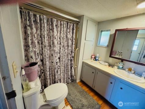 3371 SE Bielmeier Road Port Orchard WA 98367