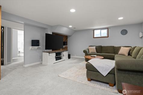 2129 42nd Avenue SW Seattle WA 98116