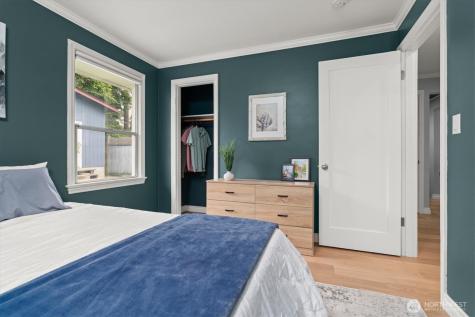 2129 42nd Avenue SW Seattle WA 98116