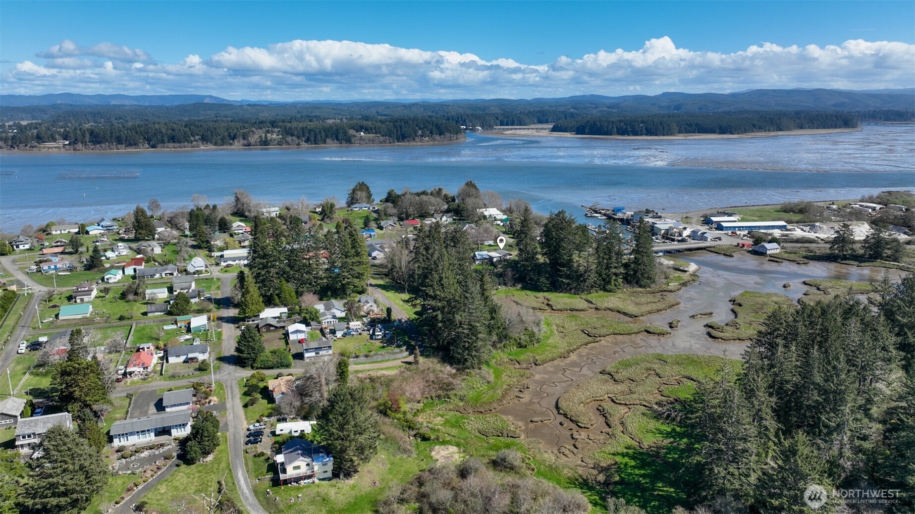 21 2nd Street Bay Center WA 98527