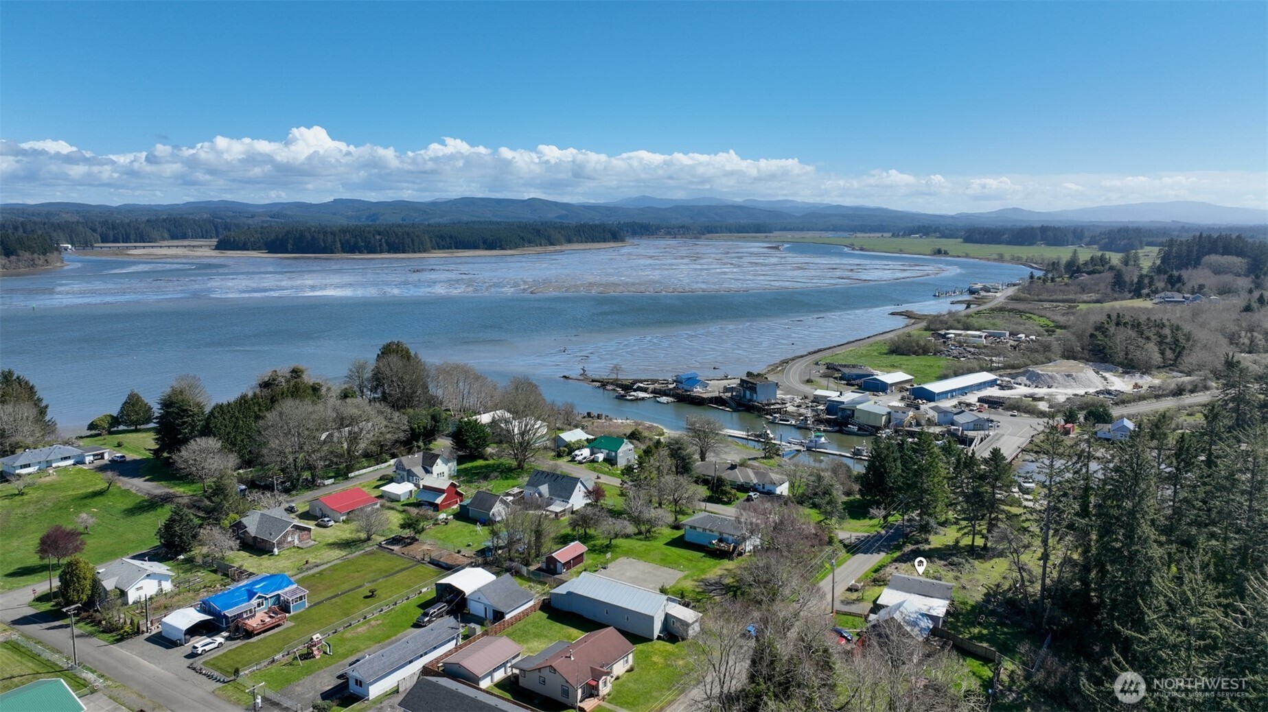 21 2nd Street Bay Center WA 98527