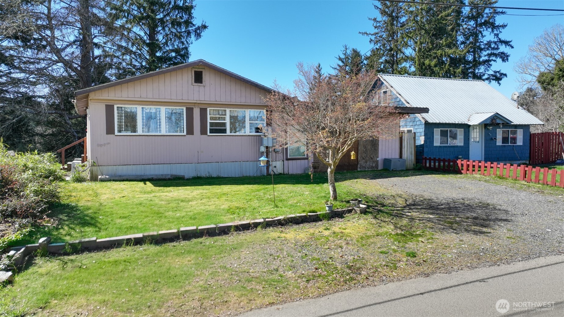 21 2nd Street Bay Center WA 98527