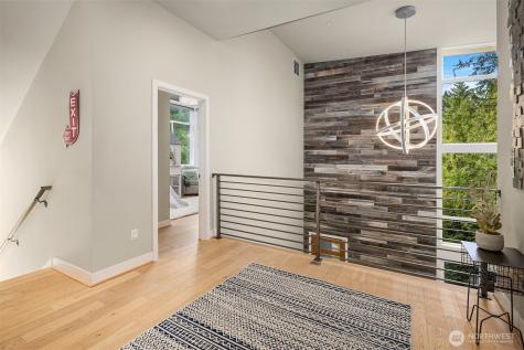 3208 89th Place SE Mercer Island WA 98040