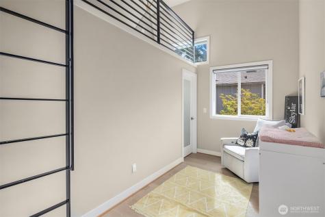 3208 89th Place SE Mercer Island WA 98040