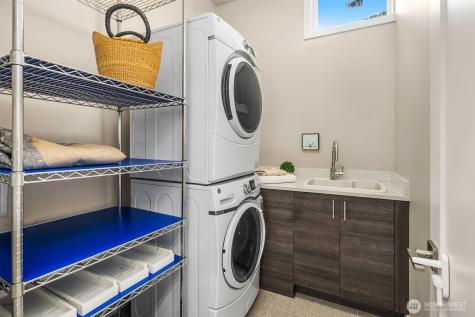 3208 89th Place SE Mercer Island WA 98040