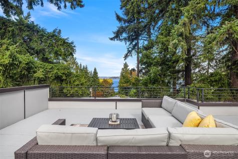 3208 89th Place SE Mercer Island WA 98040