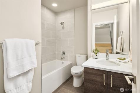 3208 89th Place SE Mercer Island WA 98040