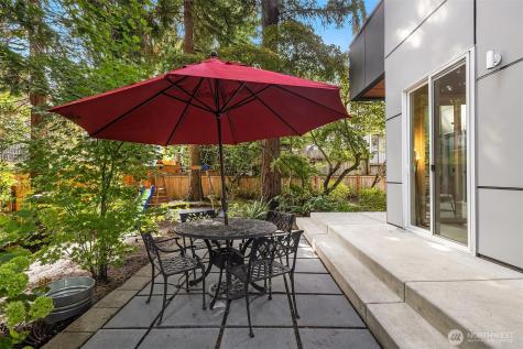 3208 89th Place SE Mercer Island WA 98040