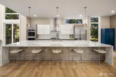 3208 89th Place SE Mercer Island WA 98040