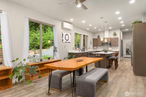 9720 NE Lofgren Road Bainbridge Island WA 98110