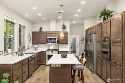 9720 NE Lofgren Road Bainbridge Island WA 98110