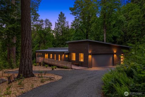 9720 NE Lofgren Road Bainbridge Island WA 98110
