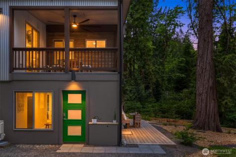 9720 NE Lofgren Road Bainbridge Island WA 98110