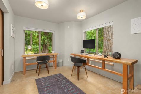 9720 NE Lofgren Road Bainbridge Island WA 98110