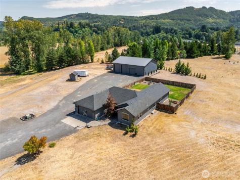 195 Bay Point Drive Castle Rock WA 98611