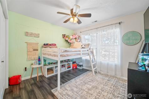 195 Bay Point Drive Castle Rock WA 98611