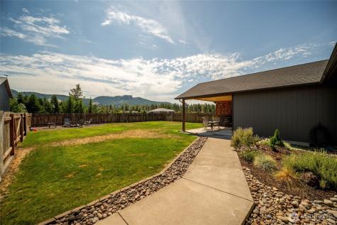 195 Bay Point Drive Castle Rock WA 98611