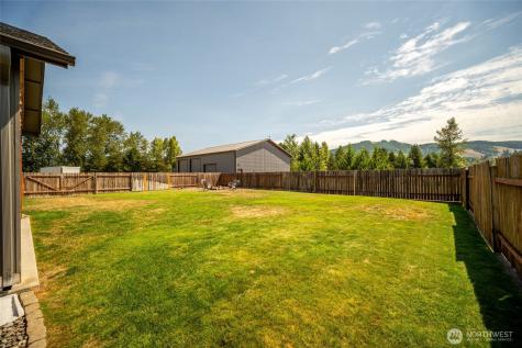 195 Bay Point Drive Castle Rock WA 98611