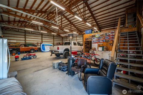 195 Bay Point Drive Castle Rock WA 98611
